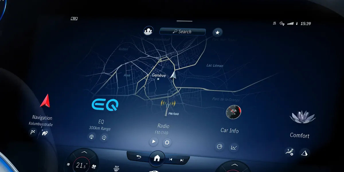 Mercedes “TV windscreen” explained — truth behind the viral story (what Mercedes owners should know)